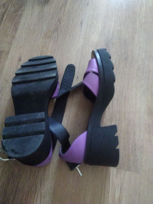 Дамски сандали номер 39