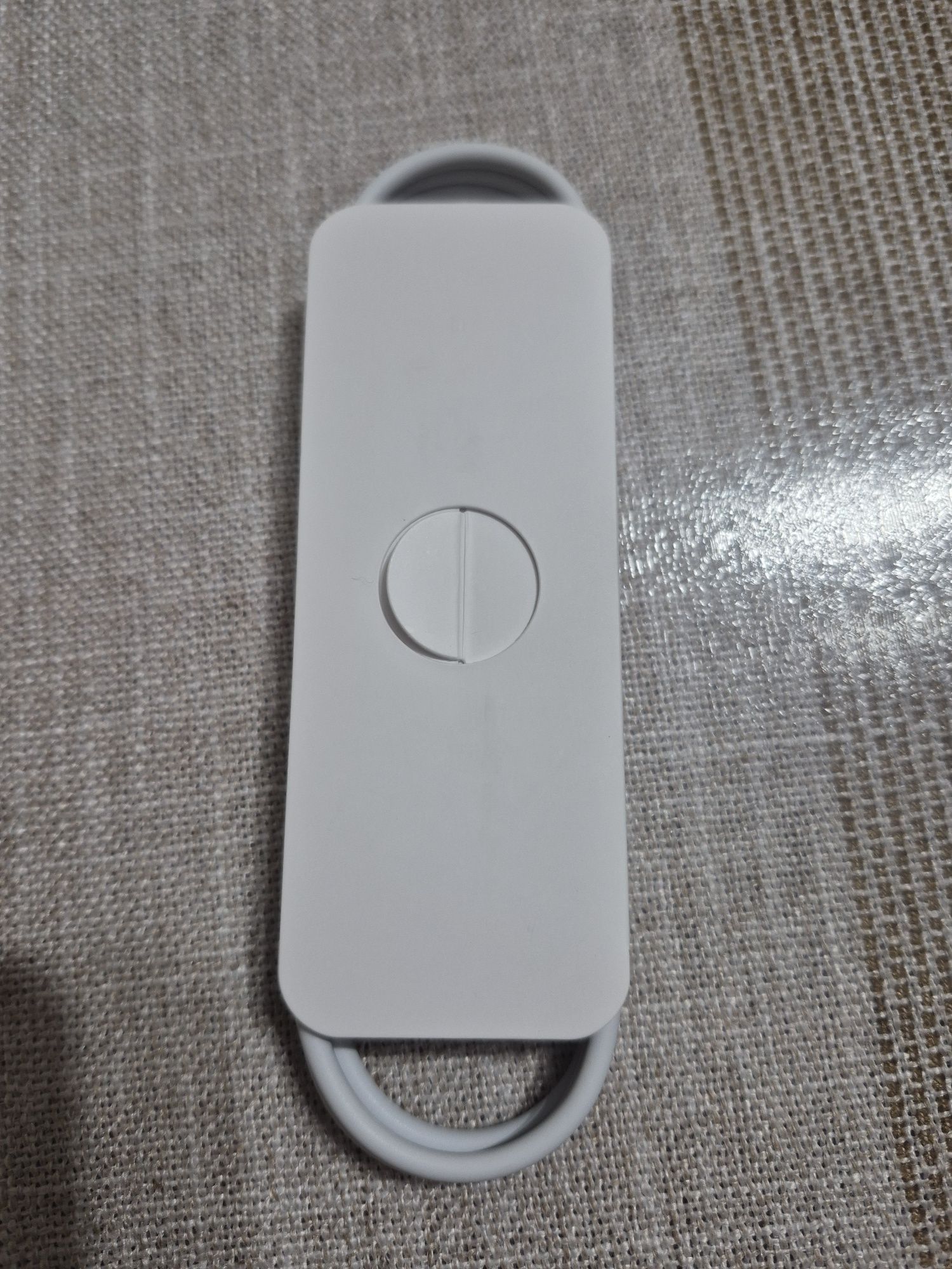 Продаётся зарядка для Apple Watch оригинал