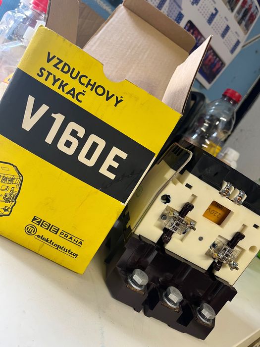 Чешки контактори 160A 220V, щепсели и контакти трифазни 25А