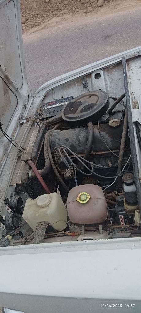 Jiguli2102sotiladi