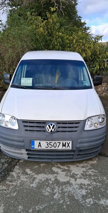 Продавам Caddy 2008