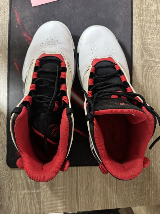 Jordan max aura 4