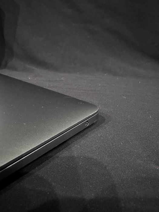 MacBook Air M1 • 16GB RAM • 256GB SSD • Отлично състояние