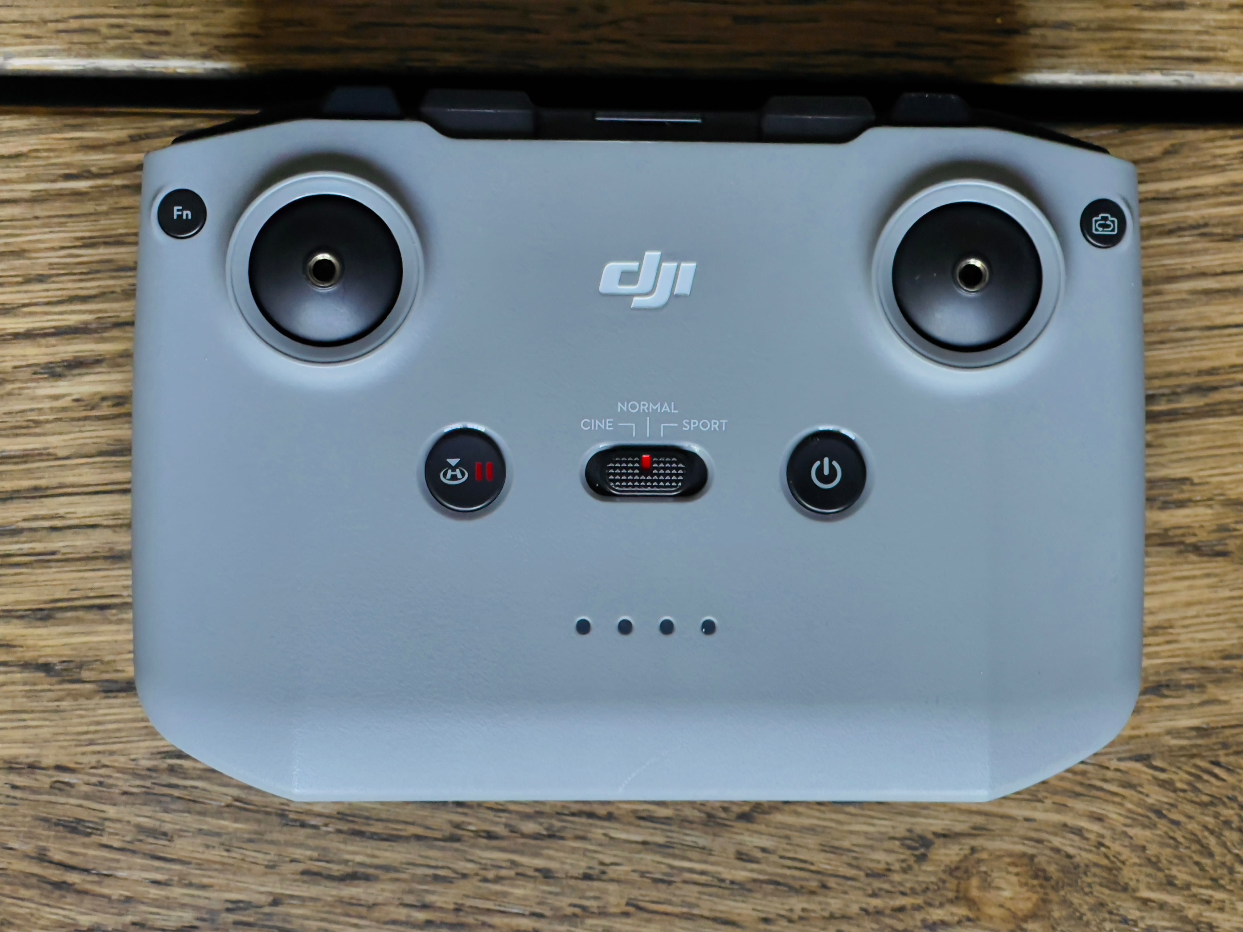 DJI AIR 2S fly combo