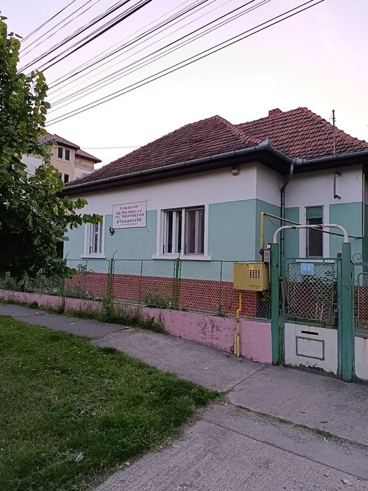 Casă de închiriat Str.Dinu Lipatti