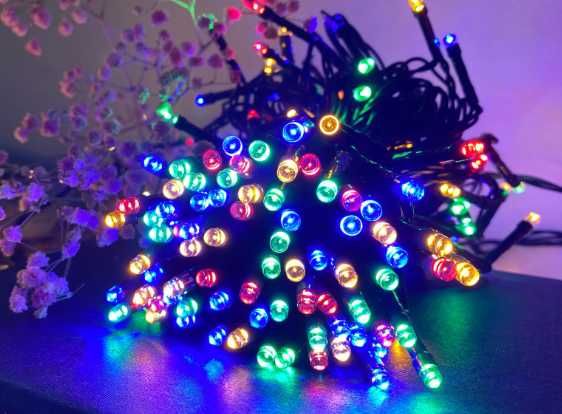 Instalatie pom craciun 240 led multicolor