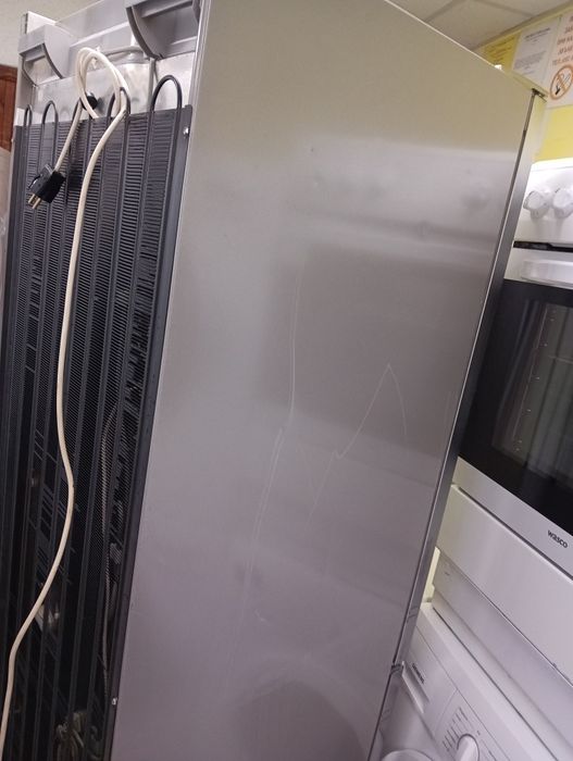 Иноксов комбиниран хладилник с фризер Миеле Miele с 2 години гаранция!