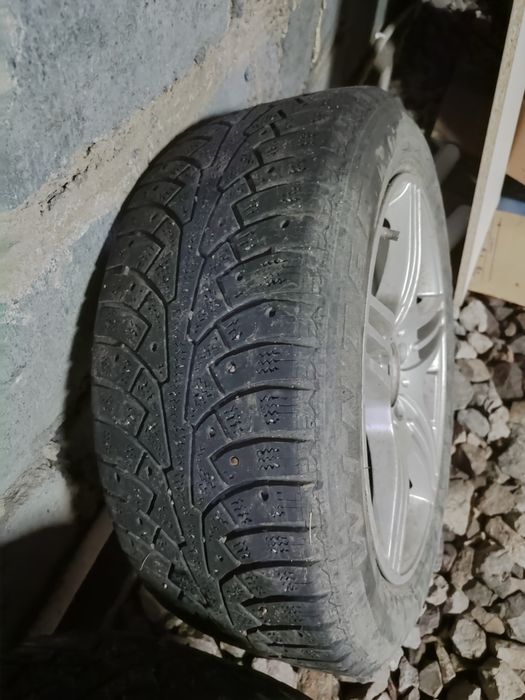 Продам резину 205 55 r16