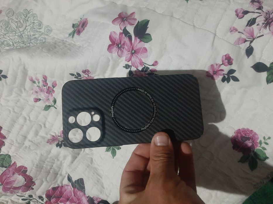 Iphone 14 pro max zashitnik