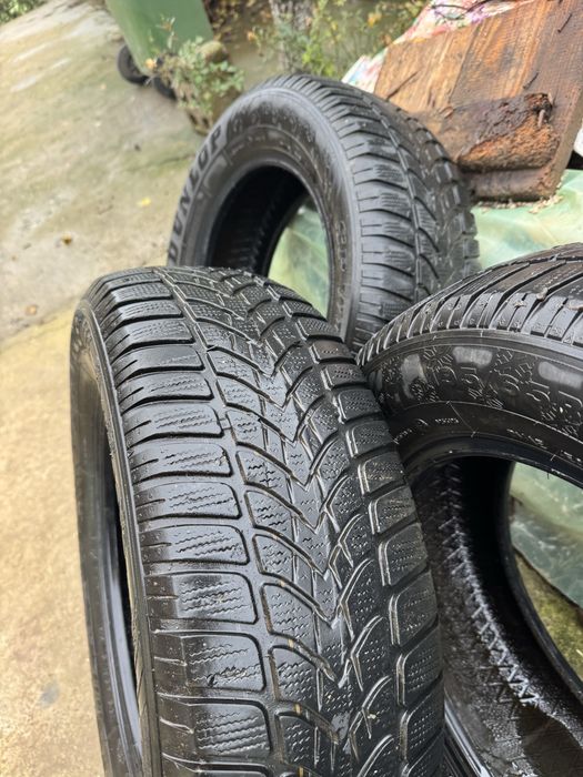 Vand 4 anvelope iarna Dunlop 195/65 r15