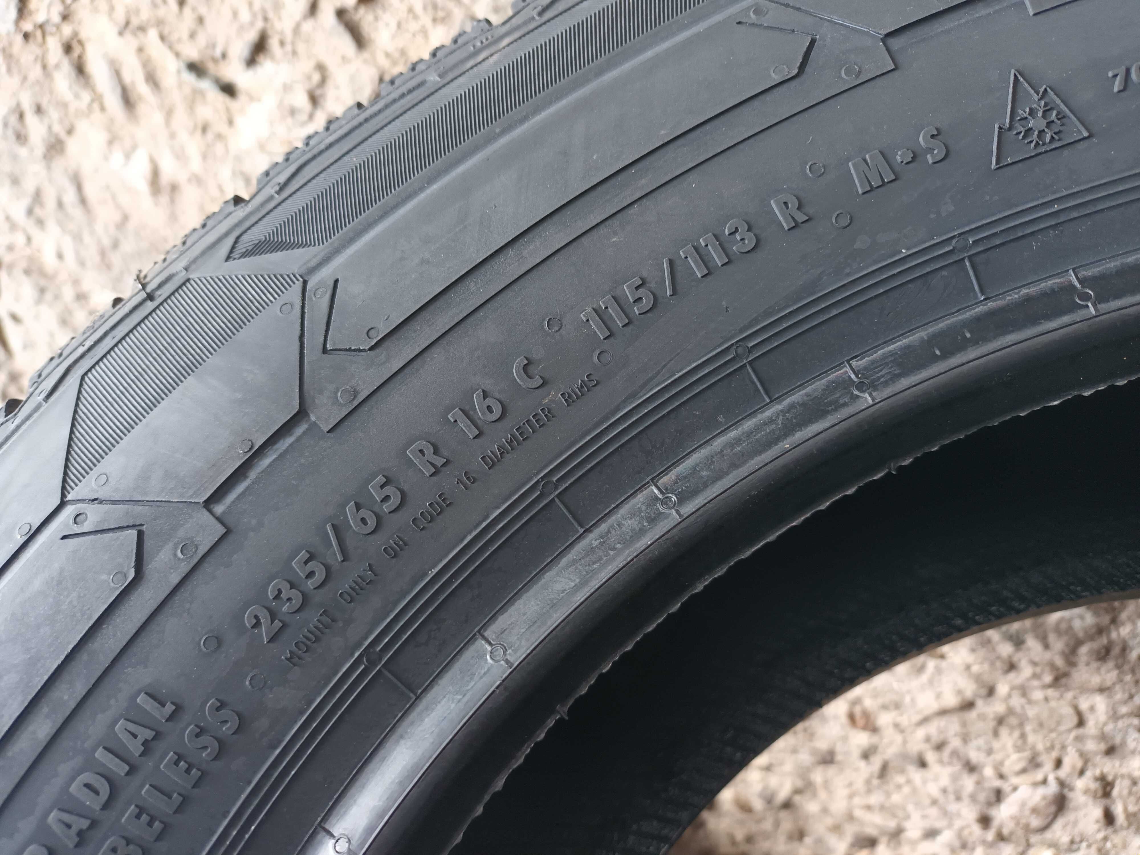 Нови зимни бусови гуми 235/65 R16C Continental VanCont Winter 115/113R