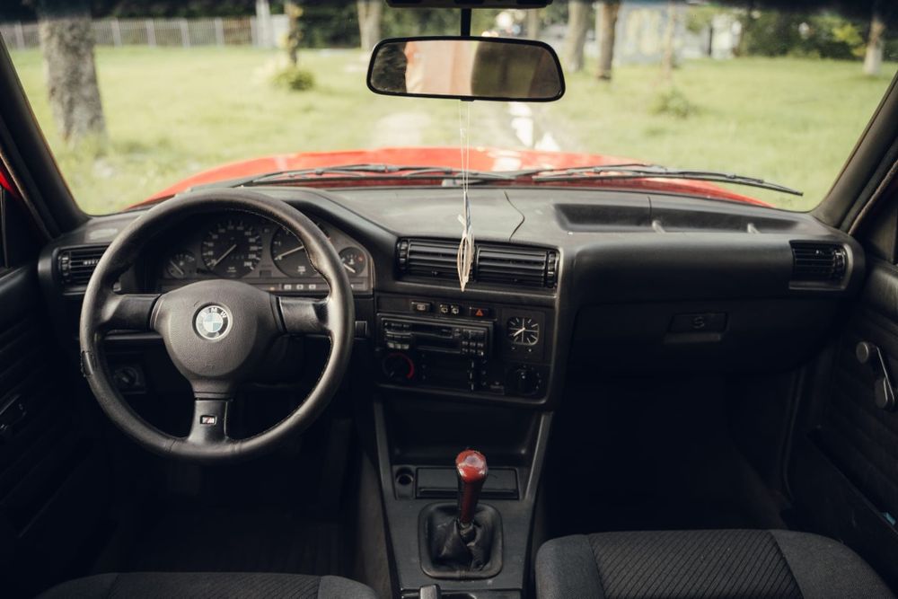 BMW seria 3 E30 Touring 318is 1990