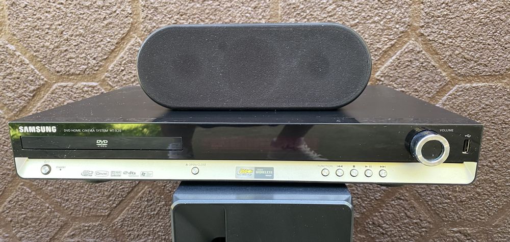 Sistem Home Cinema SAMSUNG HT-X20