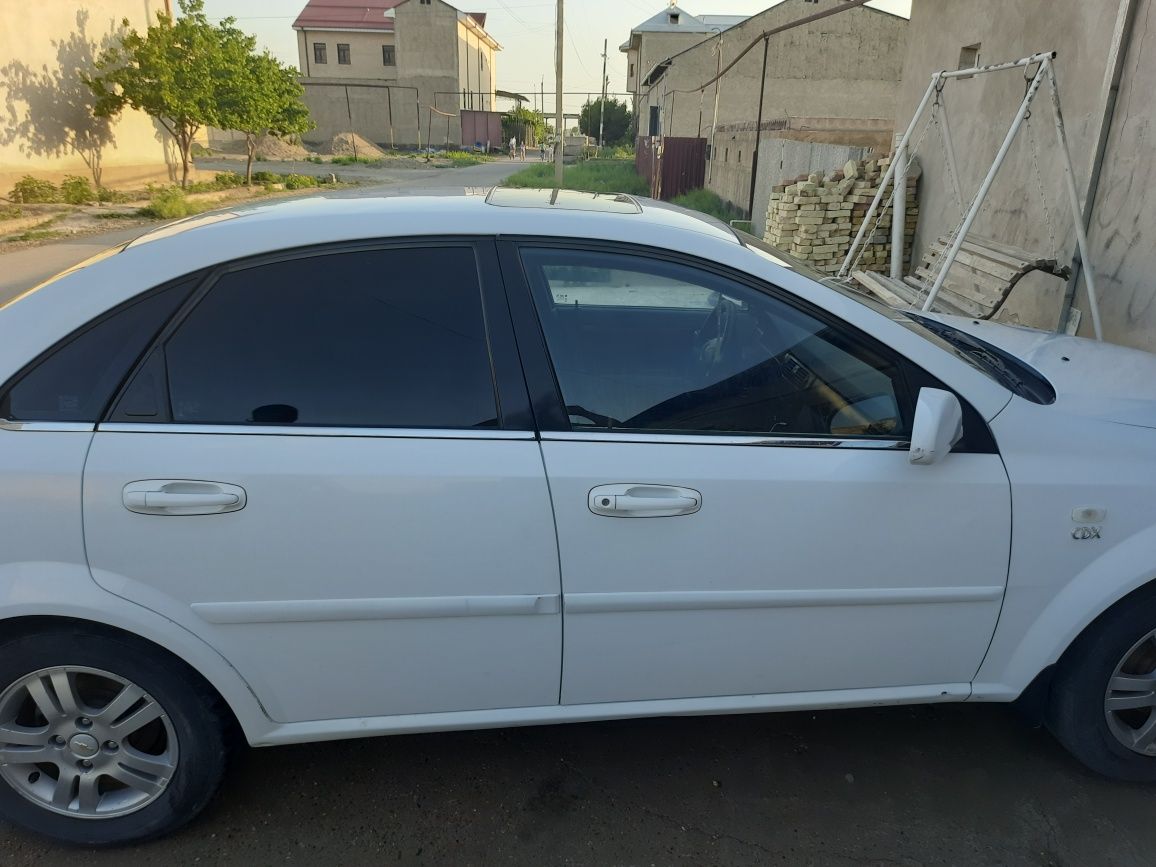 lacetti 1.8 3 vozitsiya avtomat