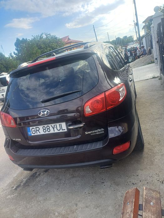 Vand hundai santa fe motor2.2 cutie manuala 7 locuri