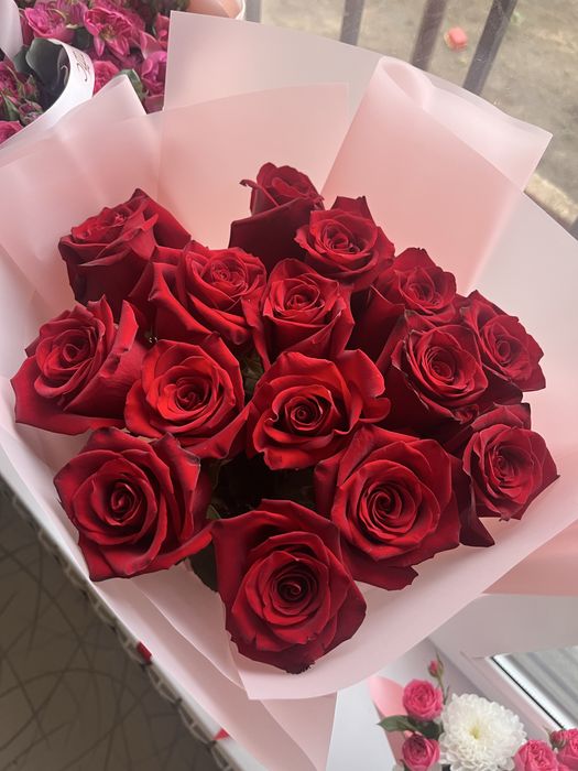 Продам розы 15 шт свежие