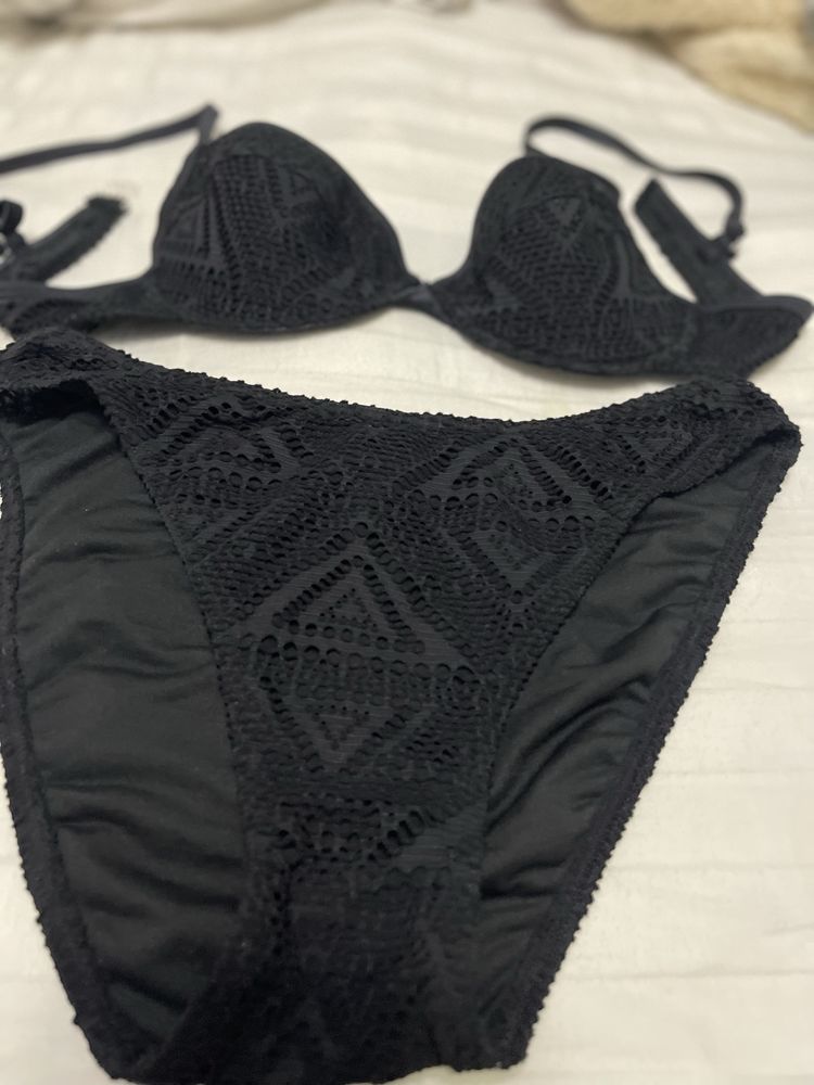 Costum de baie dantelat ( 40 )