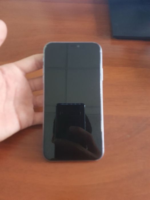 iPhone 11 sotiladi srochni