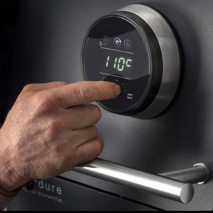 Grill Everdure 4k - cel mai tare grill pe carbuni, control temperatura