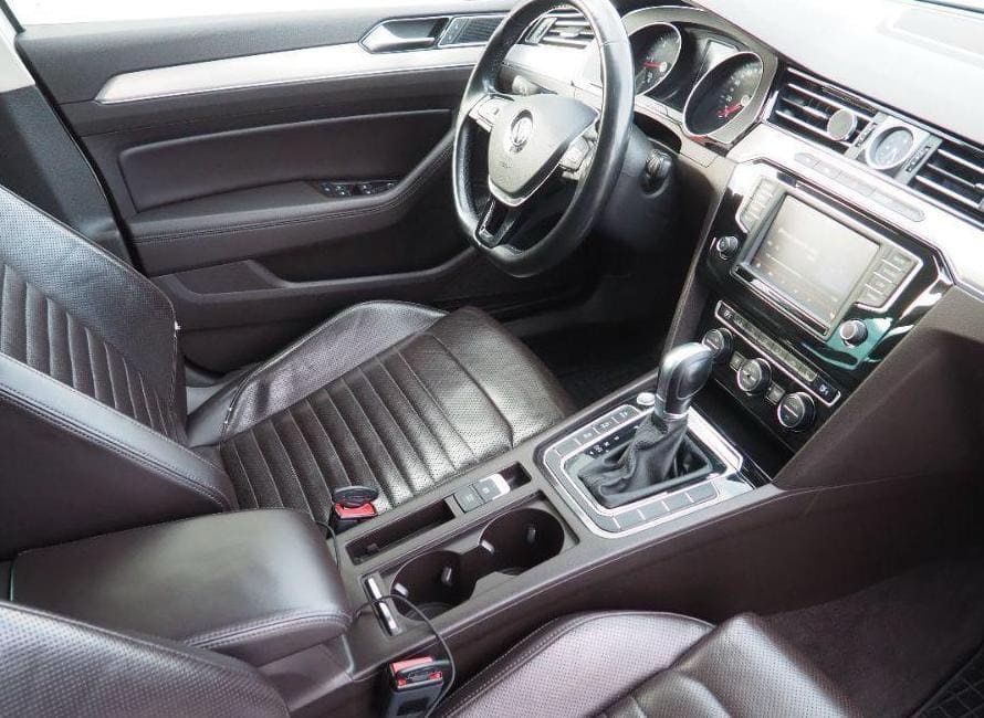 Vw passat an 2015 .190cp DSG. Distronic /camera /masaj /ventilatie