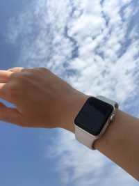 Смарт часовник Apple - Watch S8, Cellular, 40mm, Silver/White