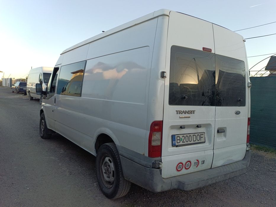 Inchiriez  Duba . Închirieri Dube