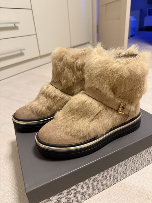 Боти с косъм Baldinini