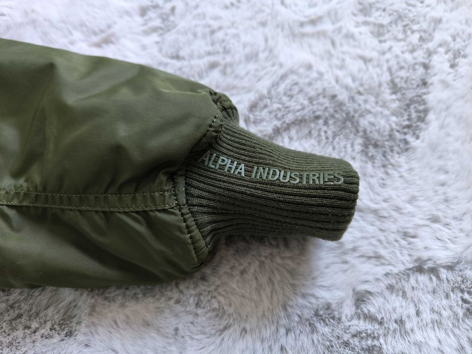 Alpha Industries пилотско яке бомбър