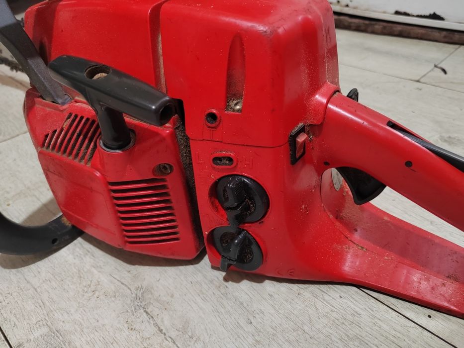 Vând urgent drujbă Husqvarna 450