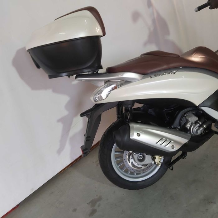 Scuter Piaggio Beverly 300 | P10860 | motomus.ro