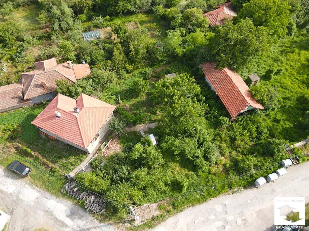 116183 Парцел в централната част на с. Беляковец, Велико Търново