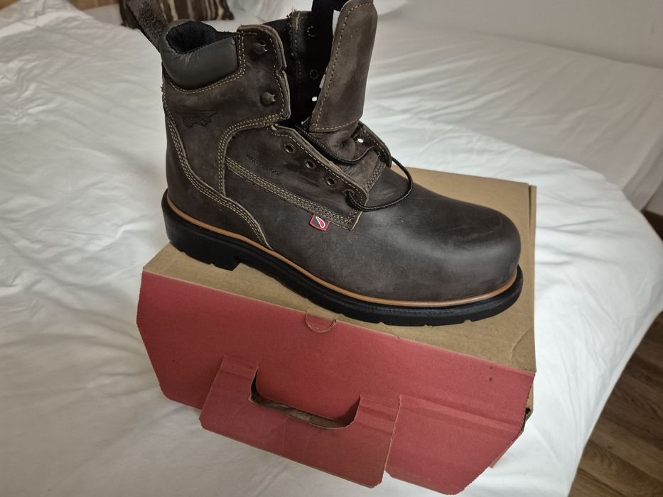 Ботинки.. тшо ..зимние.. новый