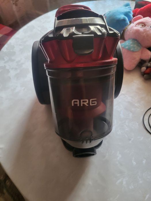 Продам пылесос ARG