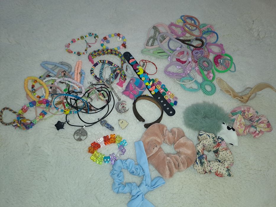 Dulapior mic cu sertare de pus pe raft sau birou fetite