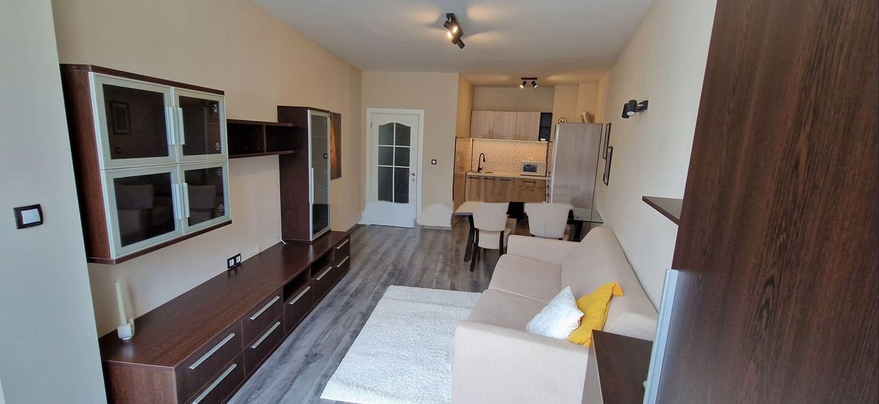 Дава се под наем Двустаен апартамент в София, Карпузица - 61 кв.м за 600 € - Снимка #1