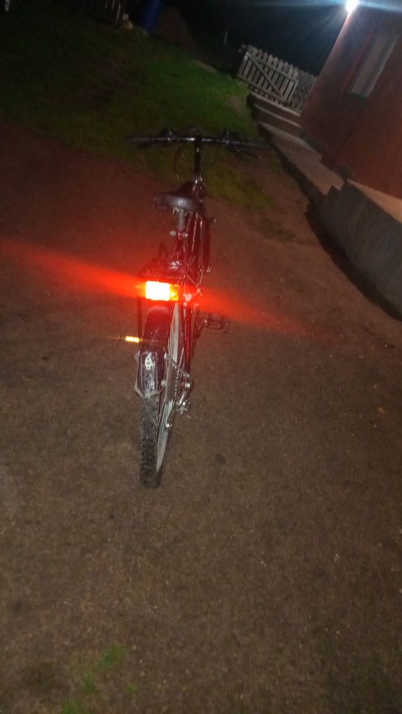 Dau bicigleta în stare buna