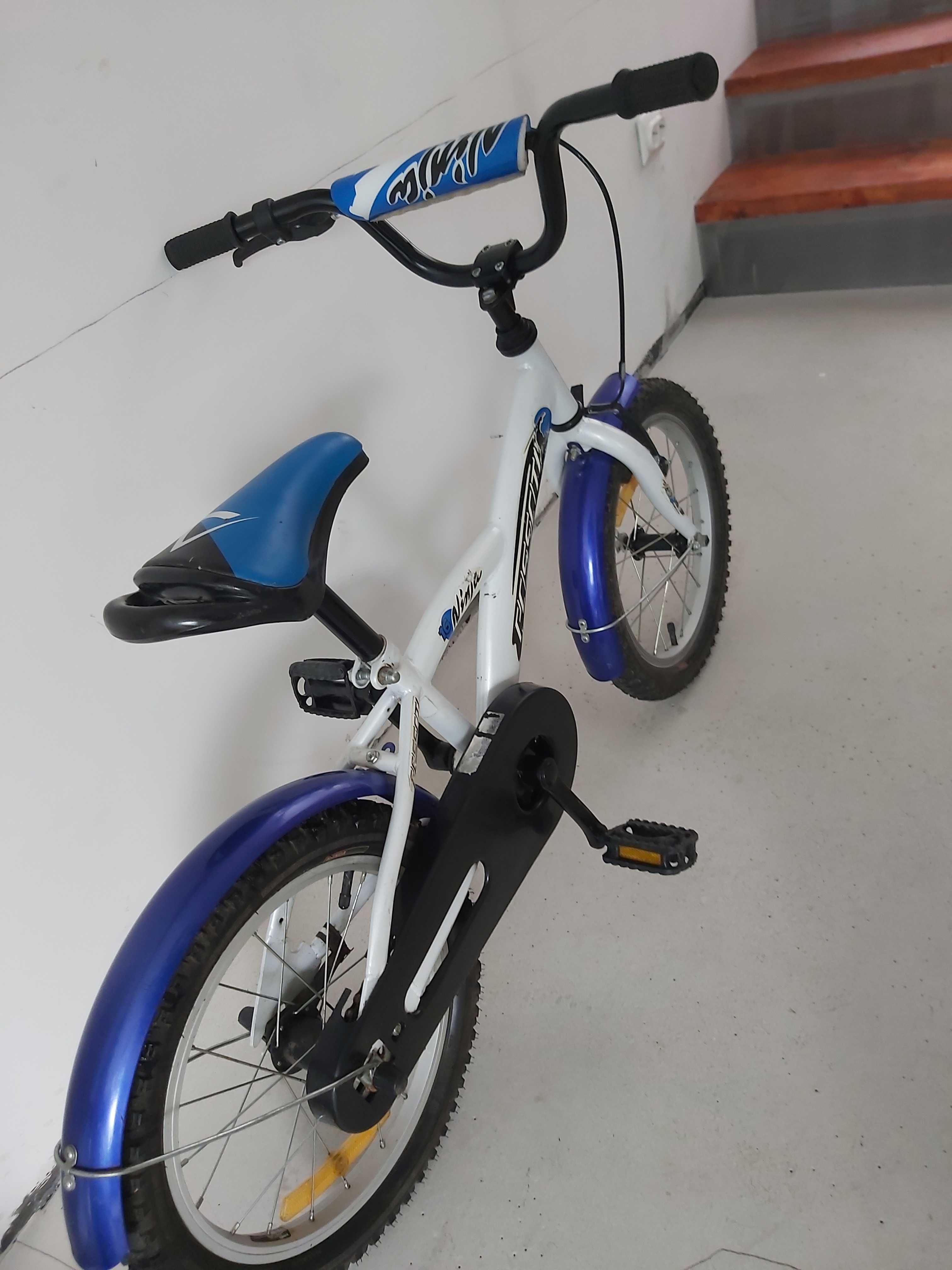 Bicicleta Ninja roti 16 .Varsta 4-7 ani pret 320 lei