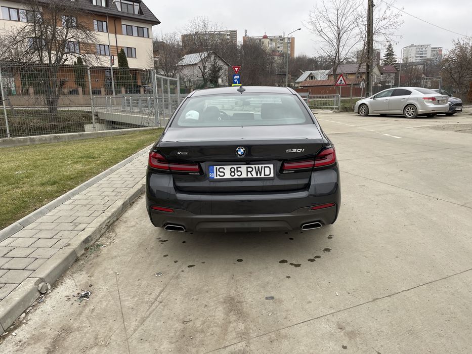 BMW Seria 5 530i G30 LCI xDrive 2022 25000KM