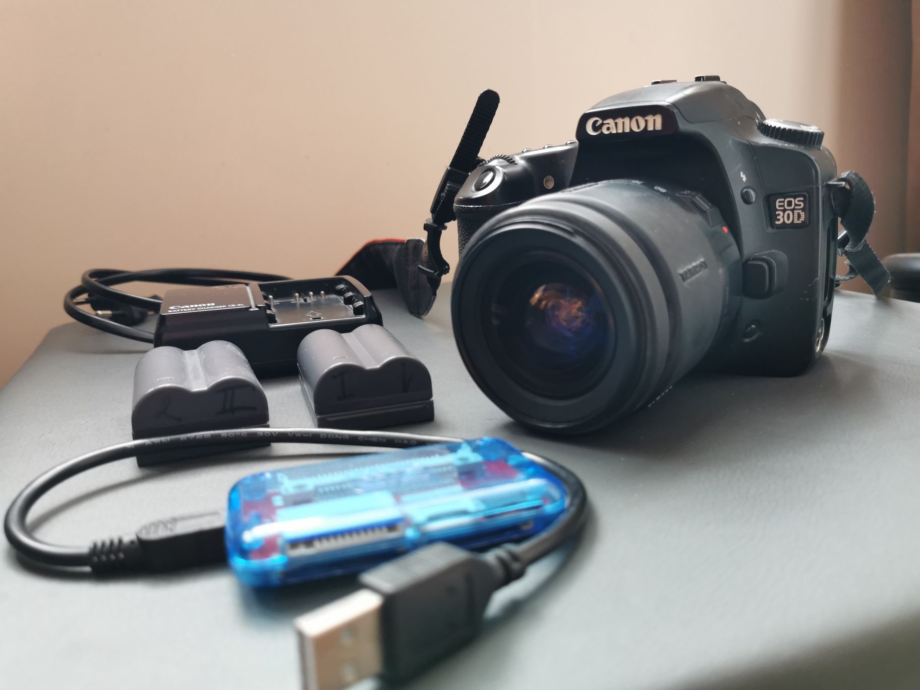 Японски фотоапарат Canon EOS 30D + японски обектив