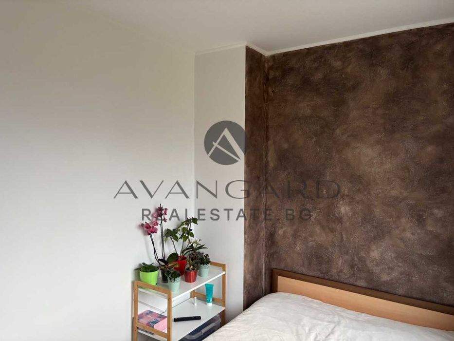 Продава се Тристаен апартамент в Пловдив, Христо Смирненски - 65 кв.м за 1768 €/кв.м - Снимка #6