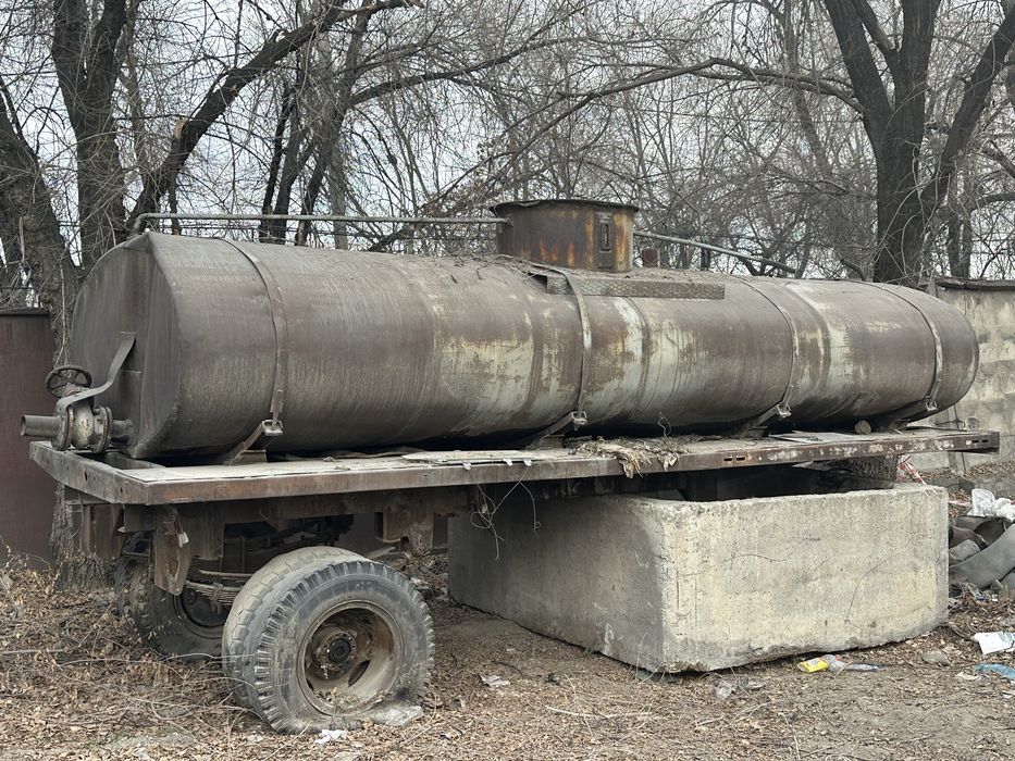 Полуприцеп с цистерной б/у
