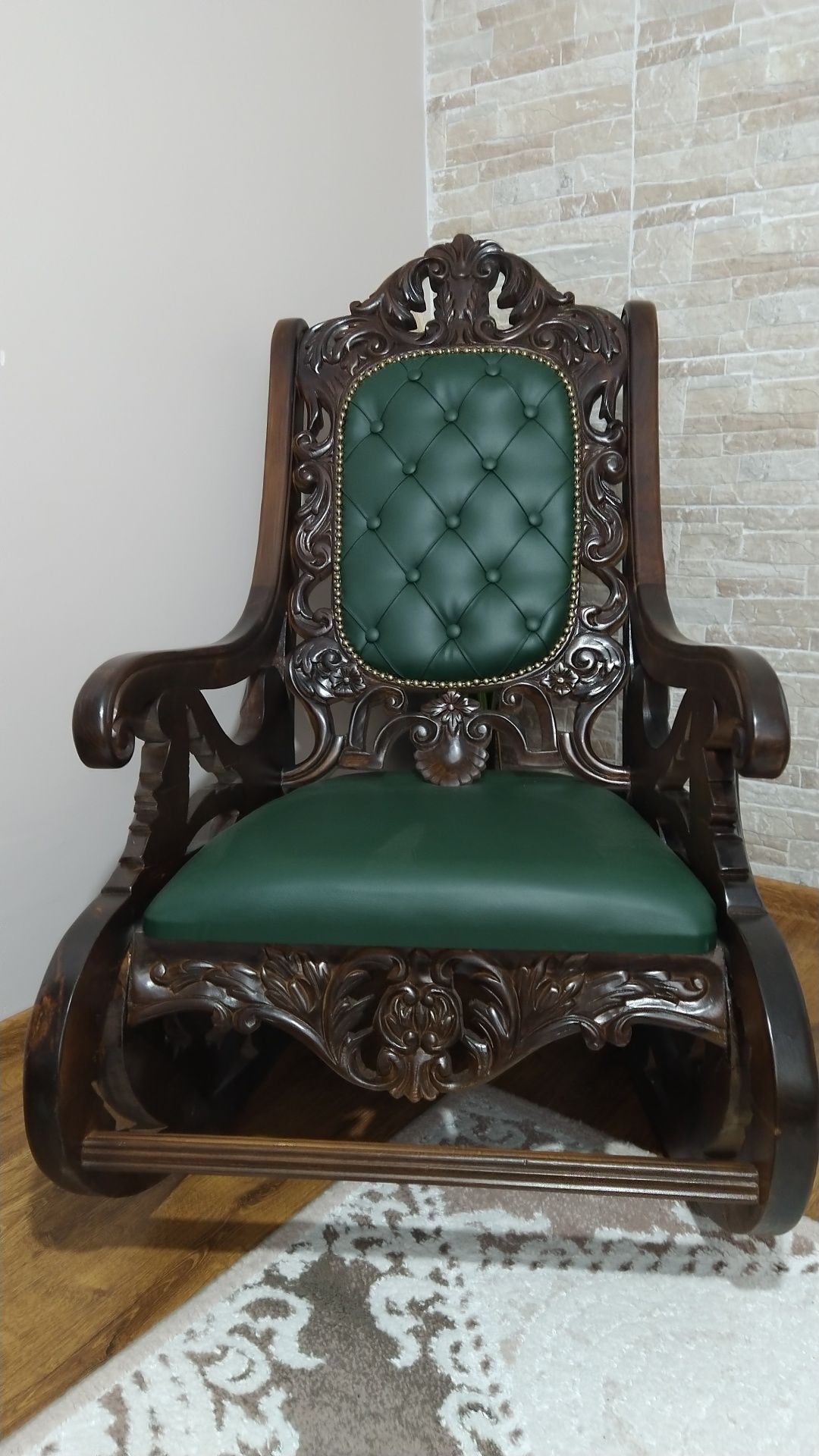 Кралски люлеещ стол