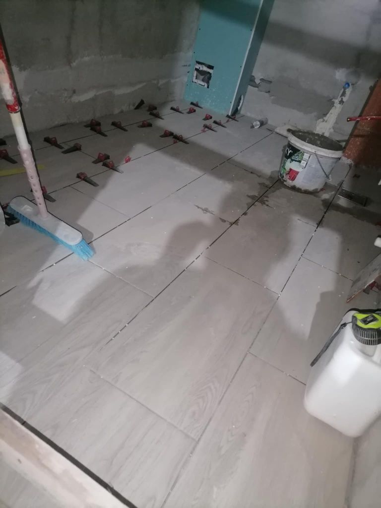 Construcții și finisaje