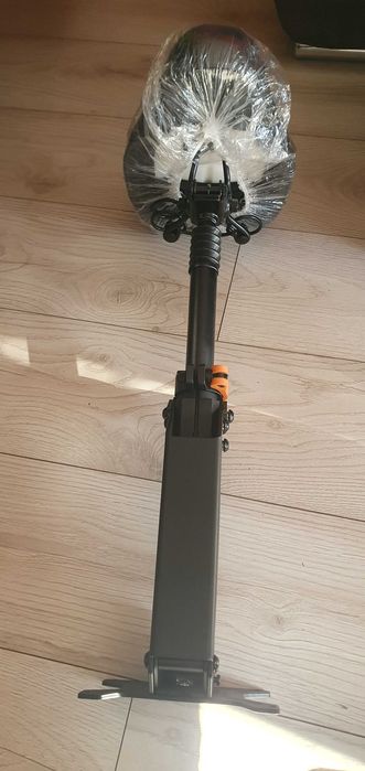 Седалка за тротинетка