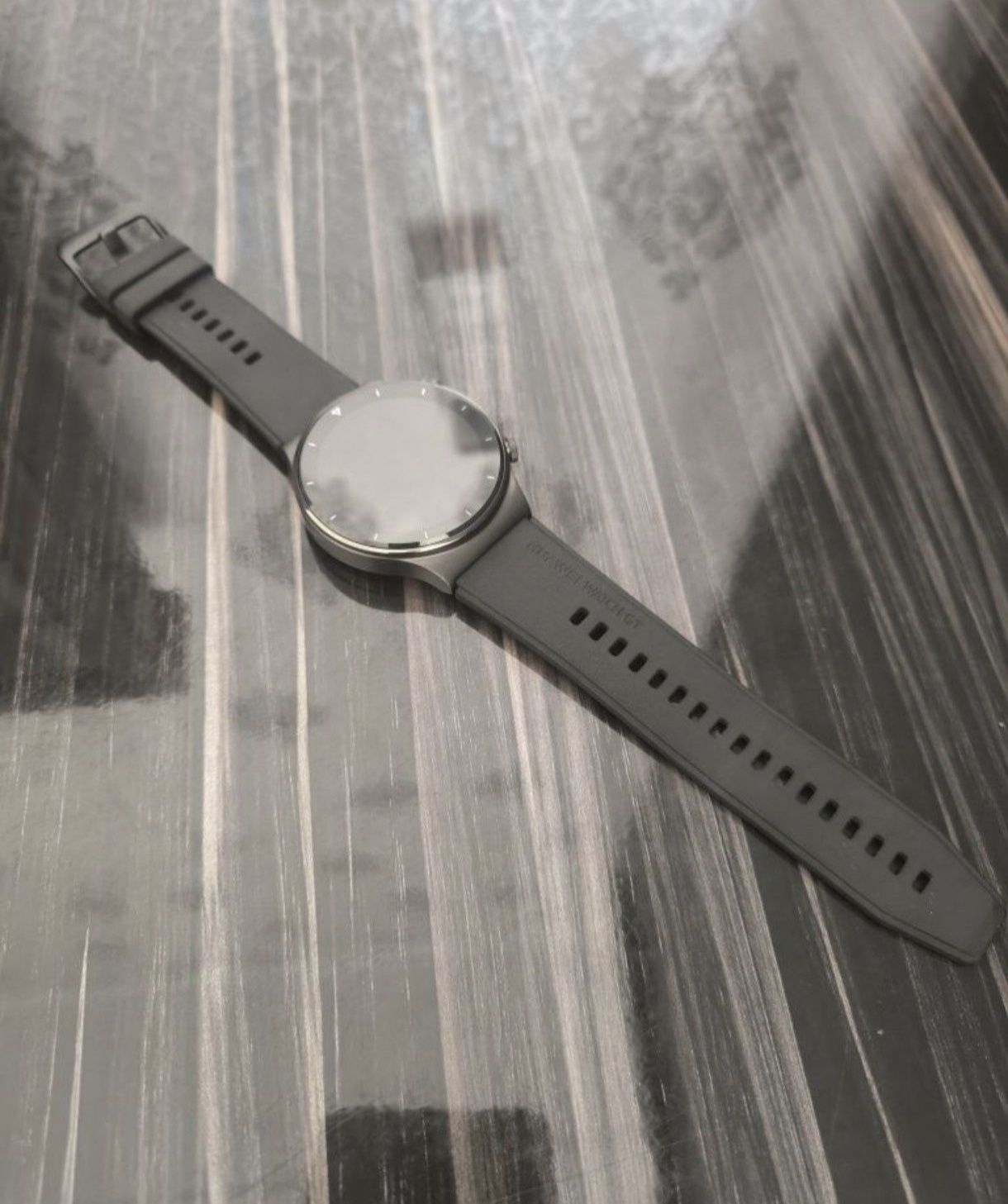 Продам часы HUAWEI WATCH GT 2 PRO-FBD в идеальном состояние