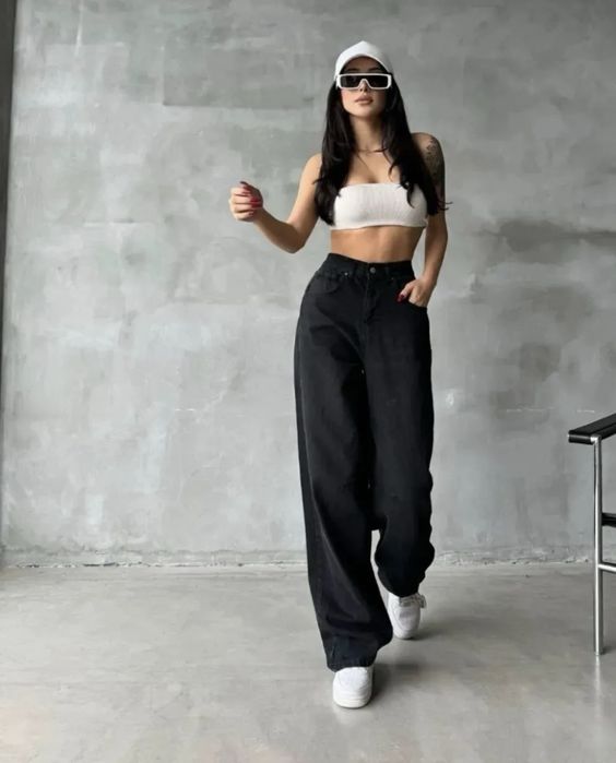 Jeansi negri largi marime 34