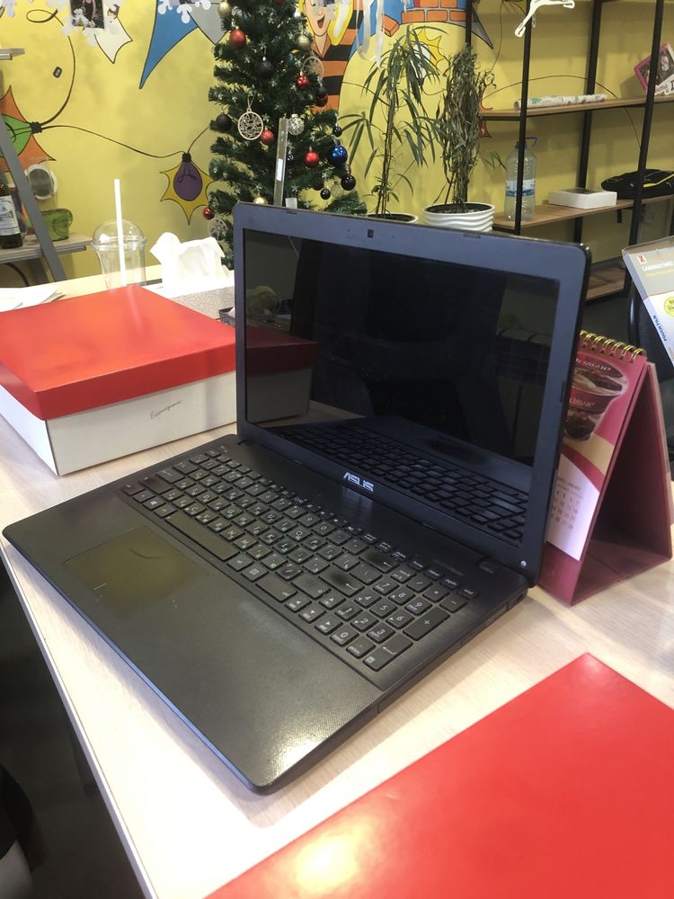 Ноутбук Asus X552l