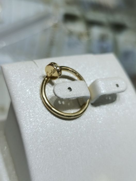 Сарик Тилла узук , CARTIER , вес 1,64 гр,размер 17,5 проба 585