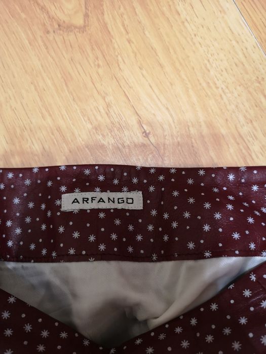 Дамска кожена пола