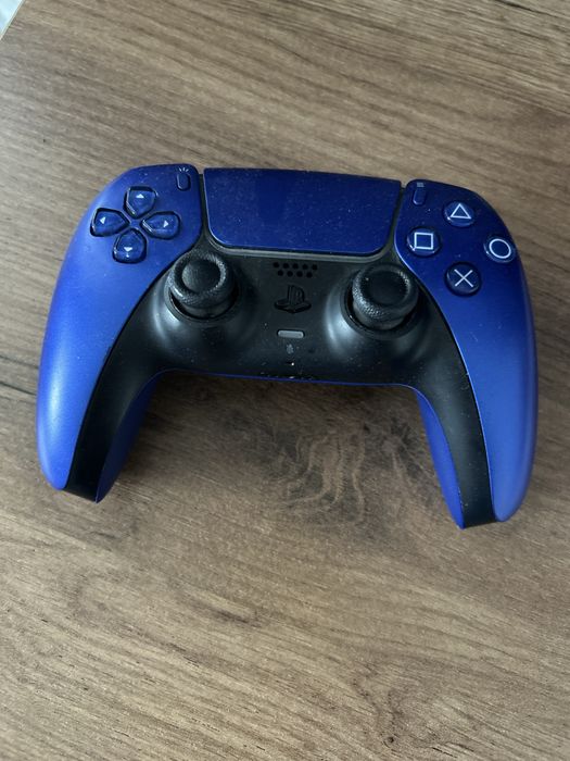 Ps5 cu sidi cu 2 manete si cu 2 jocuri